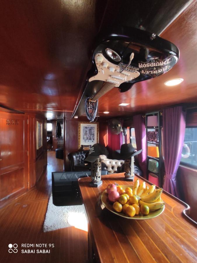 Sabai Sabai Liveaboard Bangkok Exterior photo