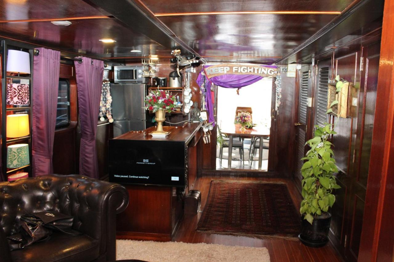 Sabai Sabai Liveaboard Bangkok Exterior photo
