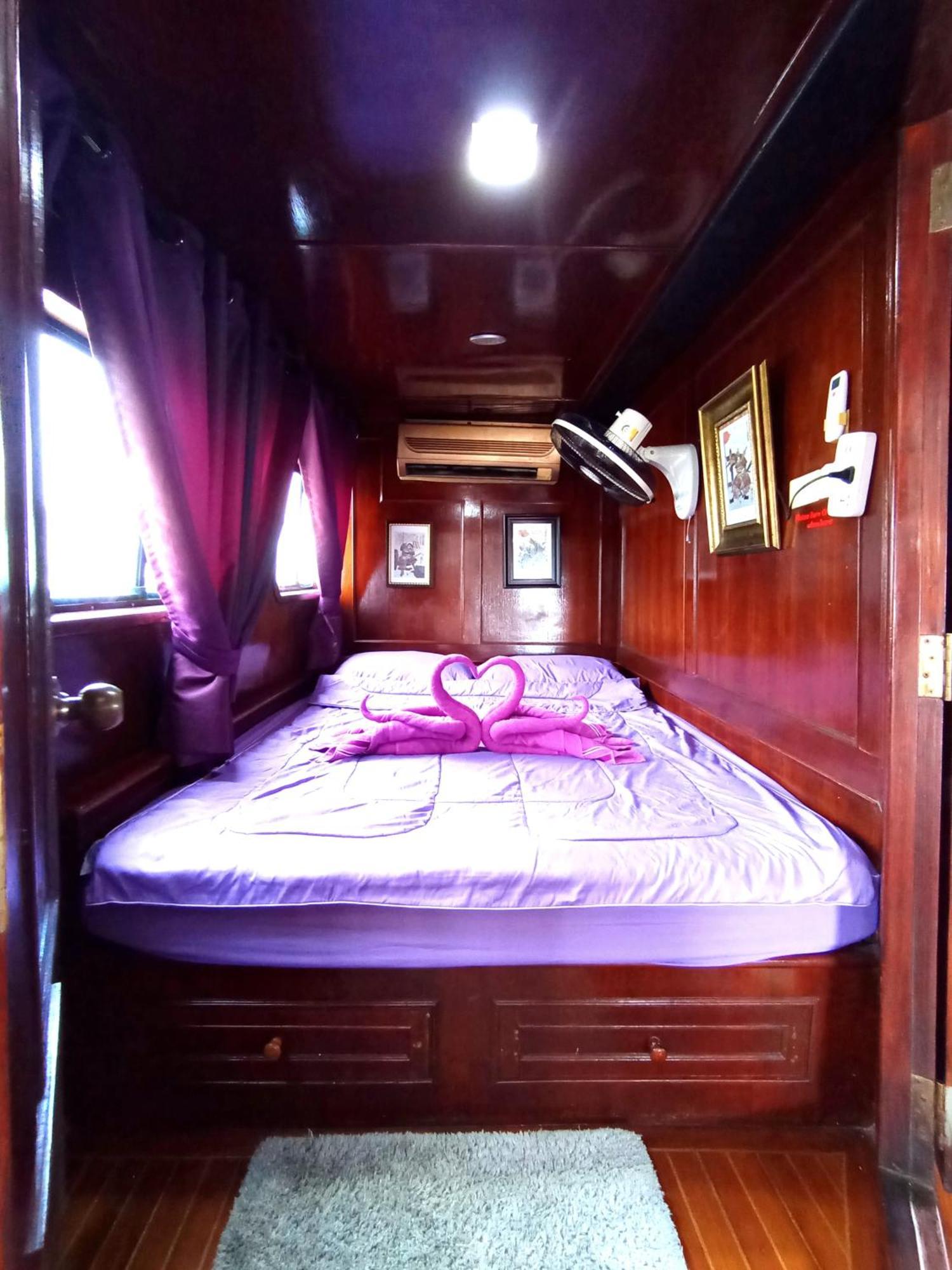 Sabai Sabai Liveaboard Bangkok Exterior photo